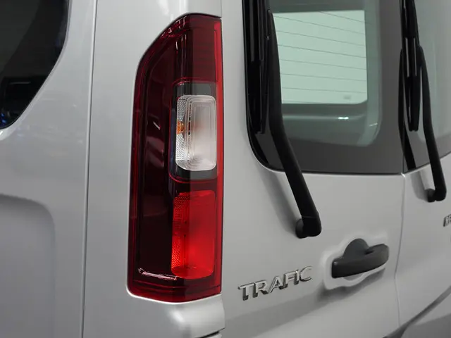 Renault Trafic Passenger 2.0 dCi 120 L2H1 2019 Diesel 6