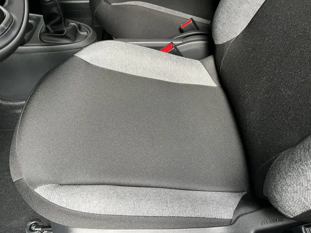 Toyota Aygo X 1.0 VVT-i MT first 2023 Benzine 15