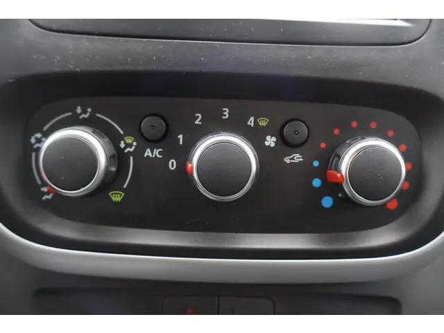 Renault Trafic 2.0 dCi 145pk L2 H1 Automaat 2020 Diesel 27