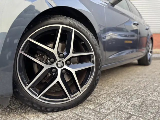 SEAT Leon 1.5 TSI FR Ultimate Edition 2020 Benzine 26