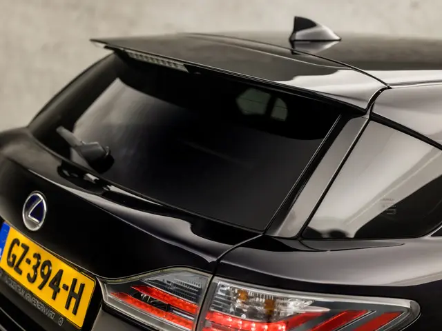 Lexus CT 200h 25th Edition 2015 Hybride Benzine 32