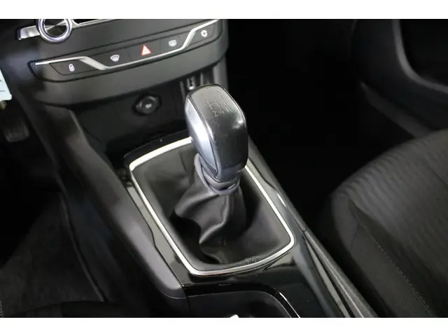 Peugeot 308 1.2 PureTech Blue Lease 110 PK. 2015 Benzine 25