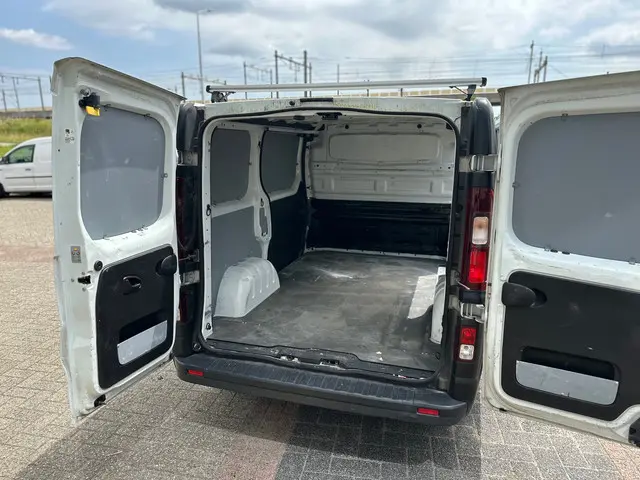 Renault Trafic 1.6 dCi 95 T29 L1H1 Comfort 2020 Diesel 8