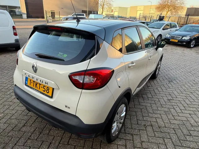 Renault Captur 0.9 TCe Expression 2014 Benzine 4