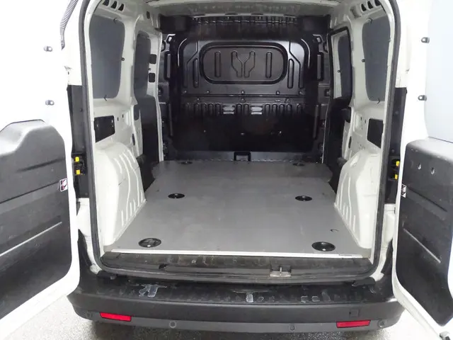 Opel Combo 1.3 CDTi L2H1 Edition 2018 Diesel 16