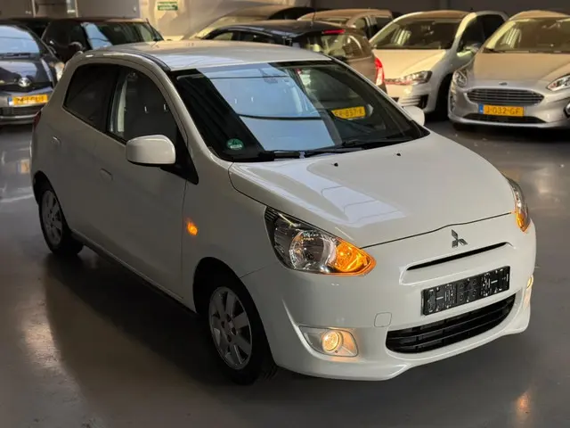 Mitsubishi Space Star 1.0 Bright 2015 Benzine