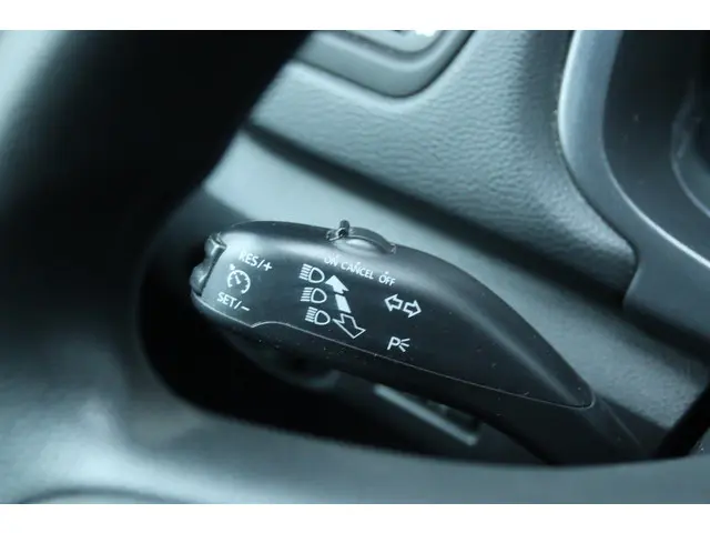 Škoda Roomster 1.2 TSI FRESH 2014 Benzine 17