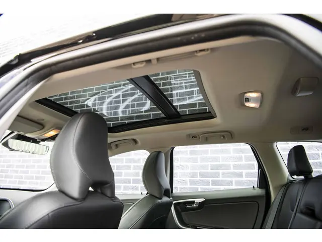 Volvo XC60 2.0 T5 FWD Polar+ 2017 Benzine 29