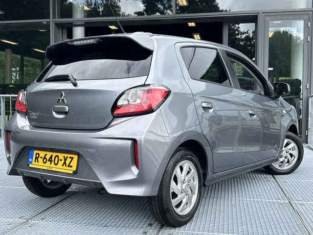 Mitsubishi Space Star 1.2 Dynamic 2022 Benzine 2