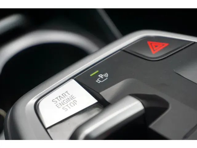 BMW X1 sDrive18i 2023 Benzine 16