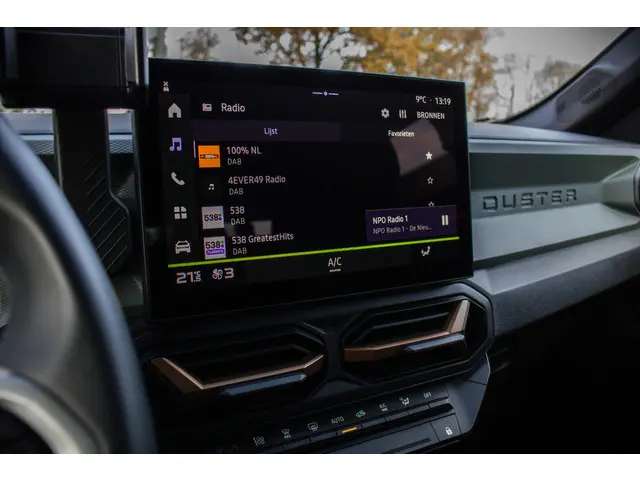 Dacia Duster extreme hybrid 140 2024 Hybride Benzine 17