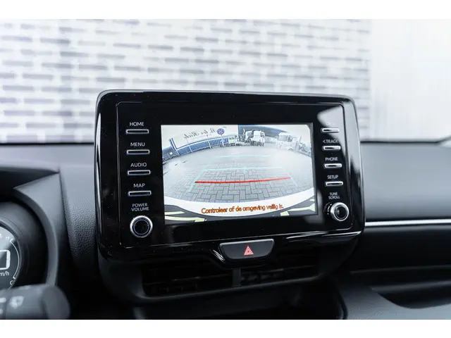 Toyota Yaris 1.5 Hybrid Dynamic 2022 Hybride Benzine 36