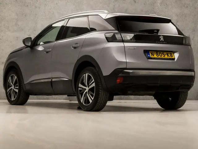 Peugeot 3008 1.2 PureTech Allure Sport 2021 Benzine 3