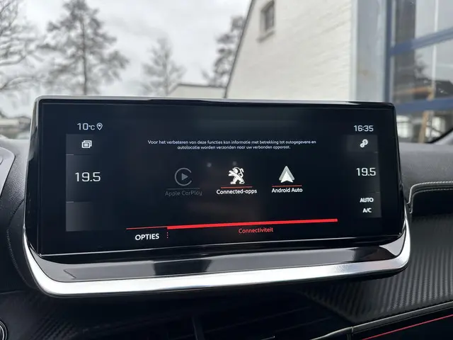 Peugeot 208 1.2 Turbo 100 PK GT Pack 2021 Benzine 27