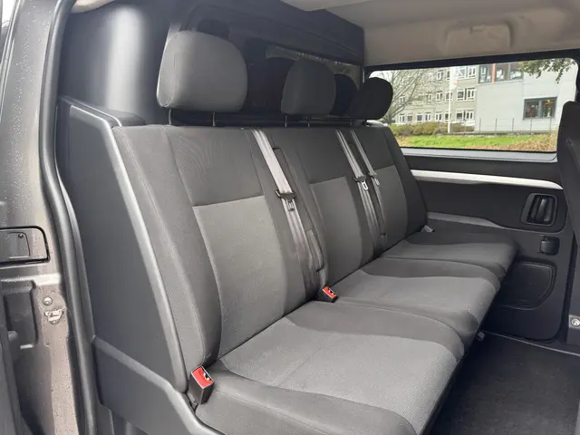 Opel Vivaro 2.0 CDTI L3H1 DC Innovation 2020 Diesel 5