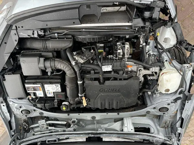 Kia Ceed 1.0 T-GDI DYNAMICLINE 2025 Benzine 12