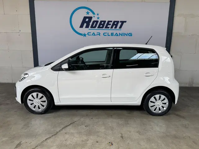 Volkswagen up! 1.0 BMT move up! 2020 Benzine 5