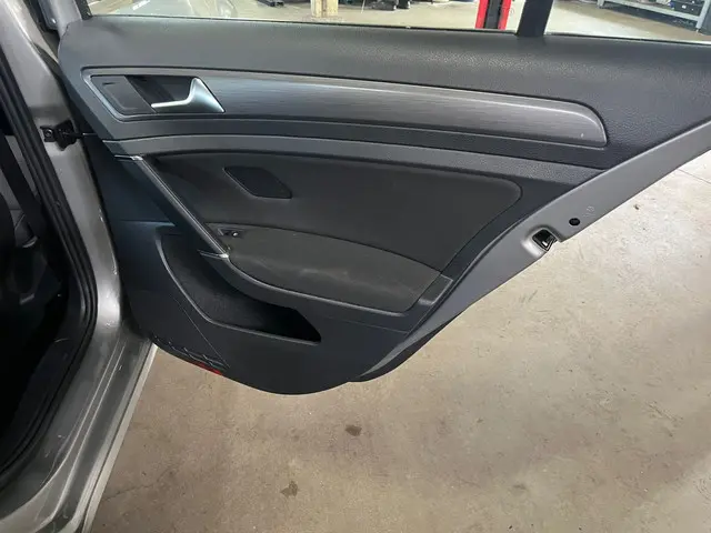 Volkswagen e-Golf e-Golf 2018 Elektrisch 23