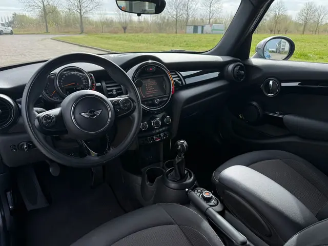 MINI Cooper Mini 1.5 Salt Business 2015 Benzine 7