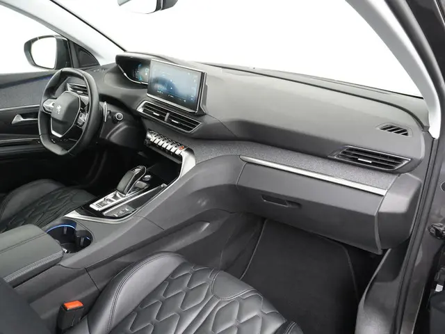 Peugeot 3008 1.6 HYbrid 225 Allure 2021 Benzine 40