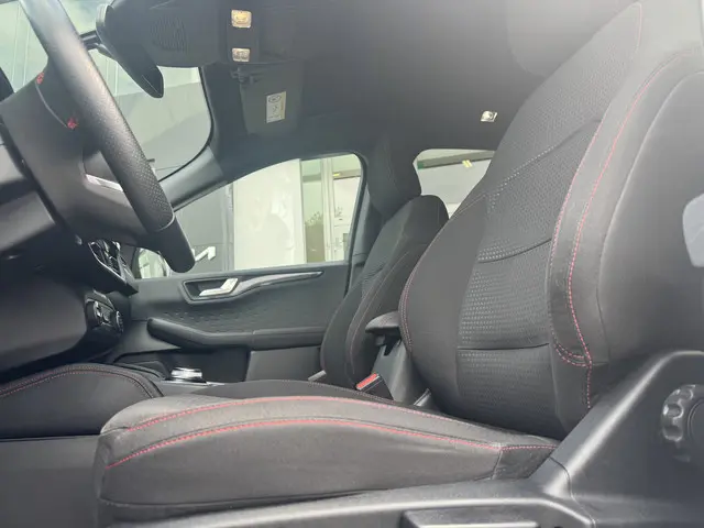 Ford Kuga 2.5 PHEV ST-Line 2020 Hybride Benzine 15