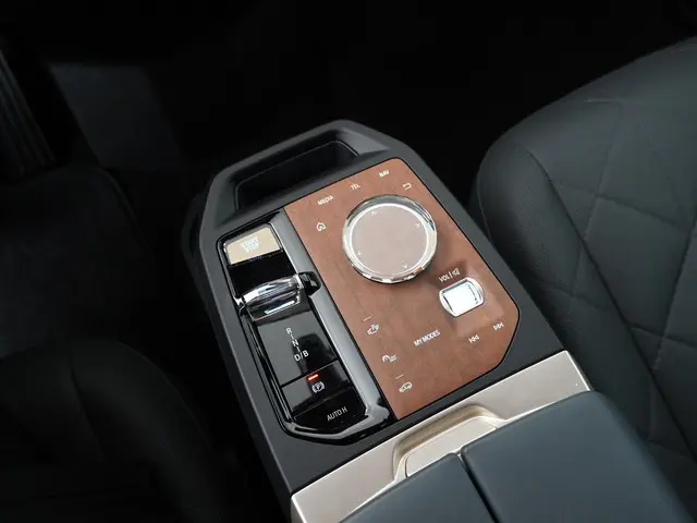 BMW iX M60 112 kWh 2022 Elektrisch 15