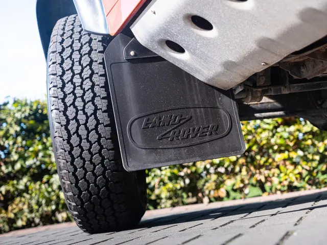 Land Rover Defender 2.2 D SW 90" XTech 2015 Diesel 29