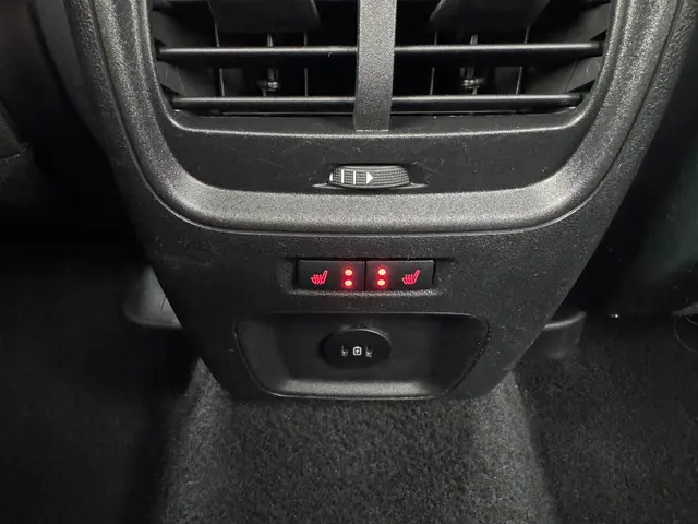 Ford Kuga 2.5 FHEV ST-Line 2025 Hybride Benzine 10