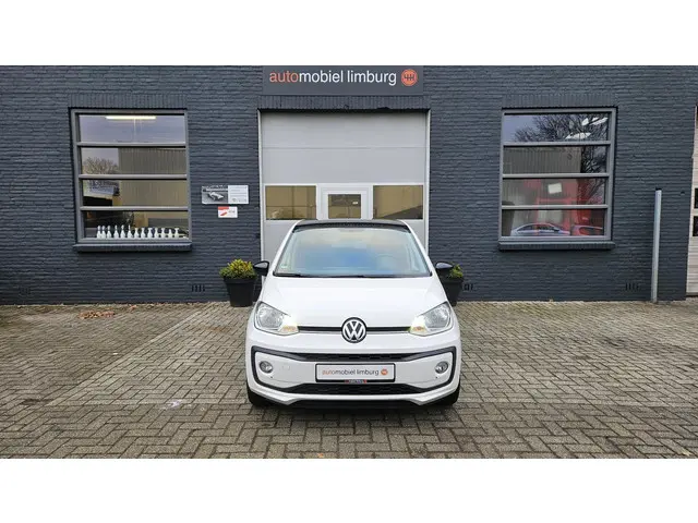 Volkswagen up! 1.0 BMT high up! 2019 Benzine 8
