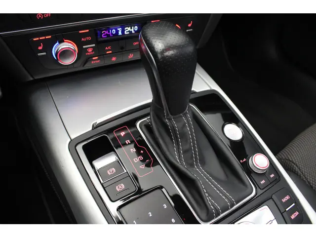 Audi A6 Avant 2.0 TFSI quattro Sport Edition 2015 Benzine 22