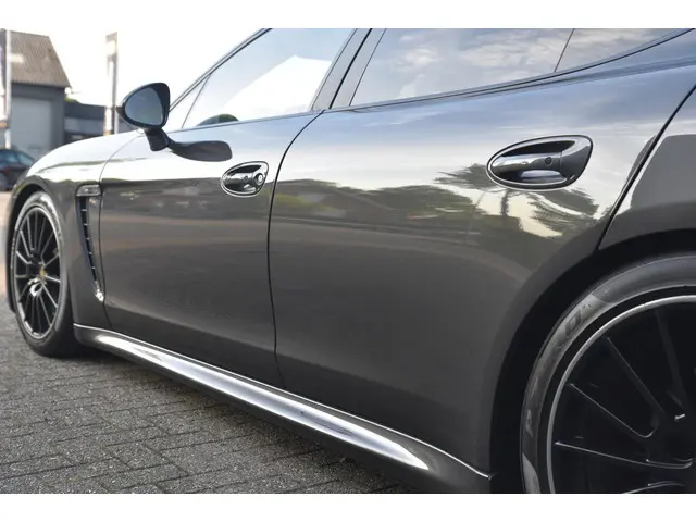 Porsche Panamera 4.8 GTS 2012 Benzine 42