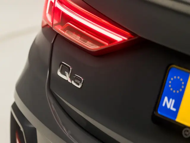 Audi Q3 Sportback 35 TFSI S-Line Sport 2020 Benzine 34