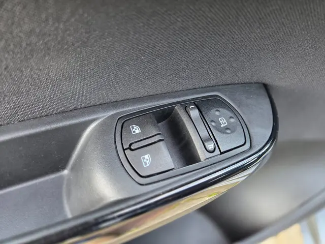 Opel Corsa 1.4 Favourite 5DRS Airco 2019 Benzine 13