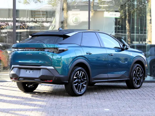 Peugeot 3008 1.2 Hybrid 145 GT 2025 Hybride Benzine 5