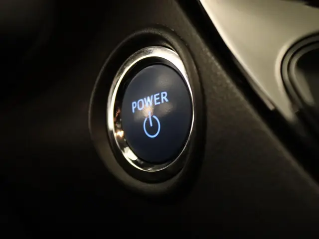 Toyota C-HR 1.8 Hybrid Dynamic 2023 Hybride Benzine 29