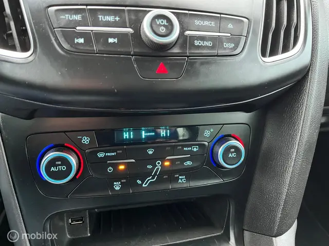 Ford Focus Wagon 1.0 Lease Edition 2017 Benzine 17