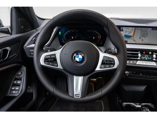 BMW 1 Serie 5-deurs 118i 2024 Benzine 12