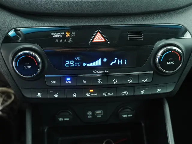 Hyundai Tucson 1.6 GDi Premium 2016 Benzine 19