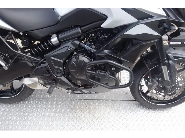 Kawasaki Versys 650 GRAND TOURER 2020 Benzine 9
