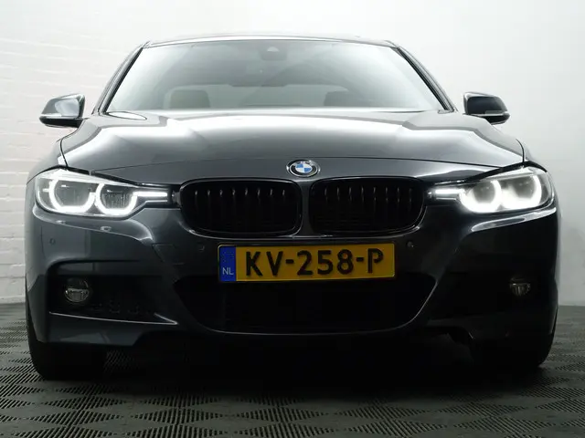 BMW 3 Serie 330e M Performance Aut- 2016 Hybride Benzine 34