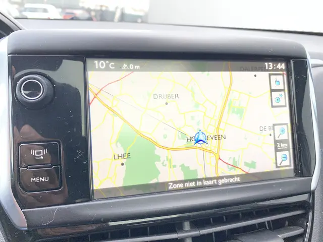 Peugeot 208 1.2 VTi Allure 2013 Benzine 12