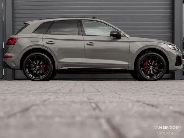 Audi Q5 55 TFSI e S-Line 2021 Hybride Benzine 14