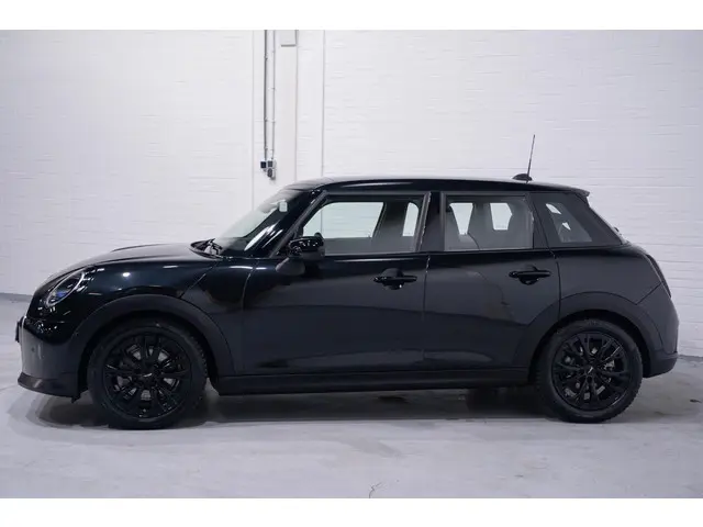 MINI 5-Deurs Mini 1.5 Cooper C Classic XS 2025 Benzine 4