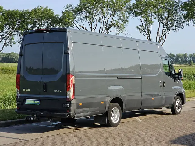 Iveco Daily 35C18 2023 Diesel 3