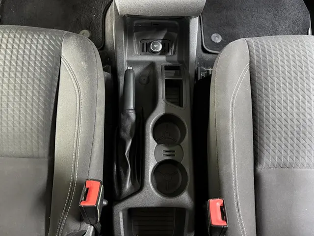 Ford C-MAX 1.6 2016 Benzine 18