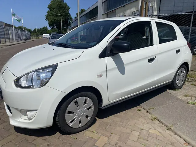 Mitsubishi Space Star 1.0 Instyle 2015 Benzine