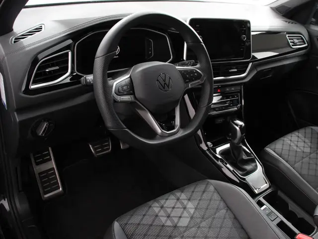 Volkswagen T-Roc 1.5 TSI DSG R-Line 2025 Benzine 7