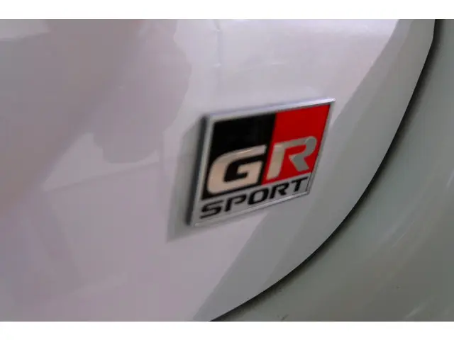 Toyota Yaris 1.5 Hybrid GR Sport 2023 Hybride Benzine 26