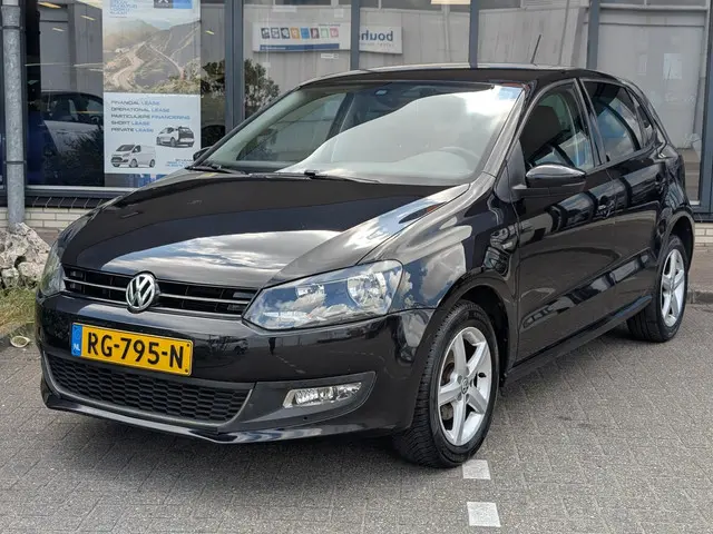 Volkswagen Polo 1.2 TSI LIFE / DSG 2013 Benzine 11