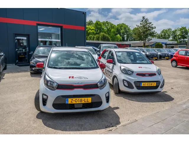 Peugeot 208 1.2 PureTech Blue Lion | Metallic | 2018 Benzine 39